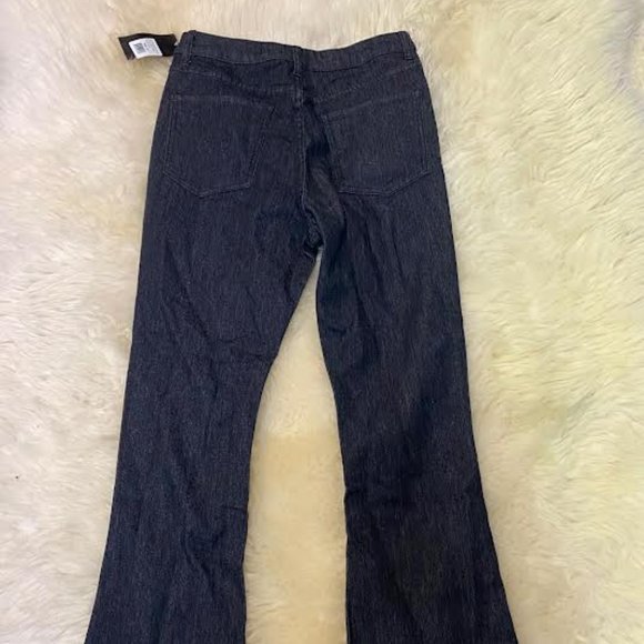 NWT 15 FIFTEEN Women High Rise BLACK FRAYED HEM CROPPED FLARE Jeans Mineral Wash - Picture 5 of 8
